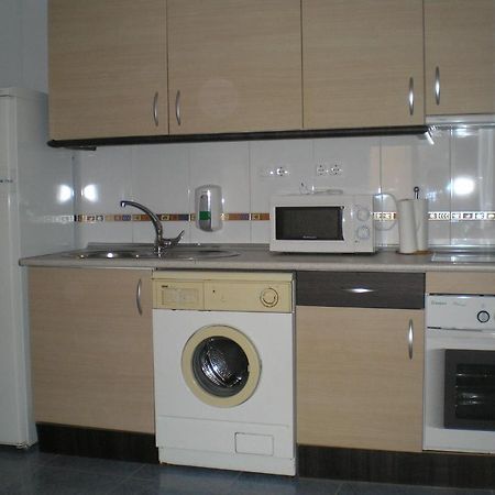 Apartamentos Turisticos Reyes Catolicos Zaragoza Pokoj fotografie